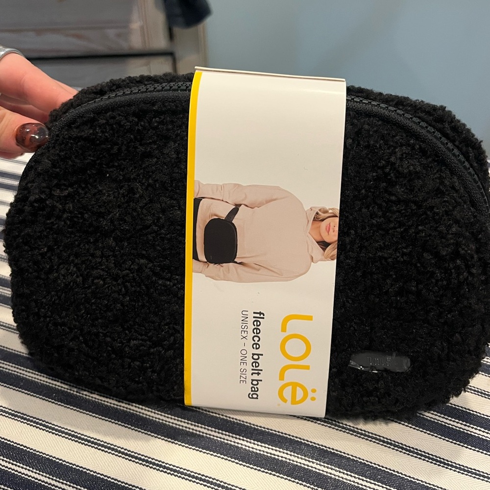 Black belt bag